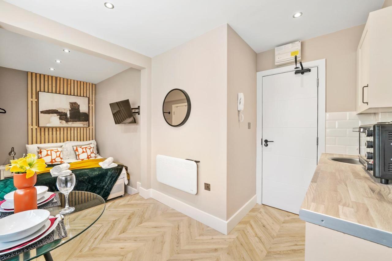 Boutique Heathrow Studio'S - Parking - Garden Leilighet Harmondsworth Eksteriør bilde
