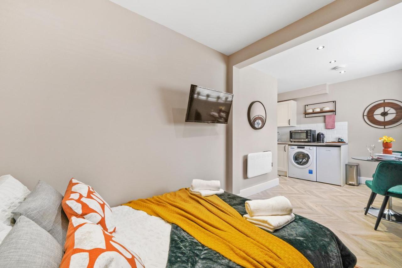 Boutique Heathrow Studio'S - Parking - Garden Leilighet Harmondsworth Eksteriør bilde