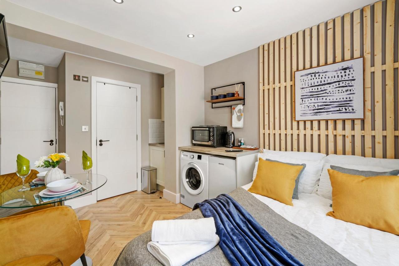 Boutique Heathrow Studio'S - Parking - Garden Leilighet Harmondsworth Eksteriør bilde
