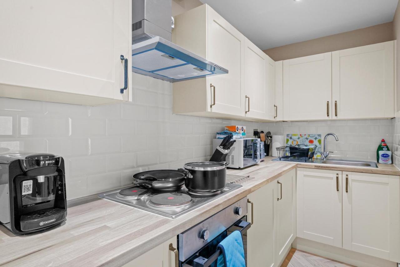 Boutique Heathrow Studio'S - Parking - Garden Leilighet Harmondsworth Eksteriør bilde