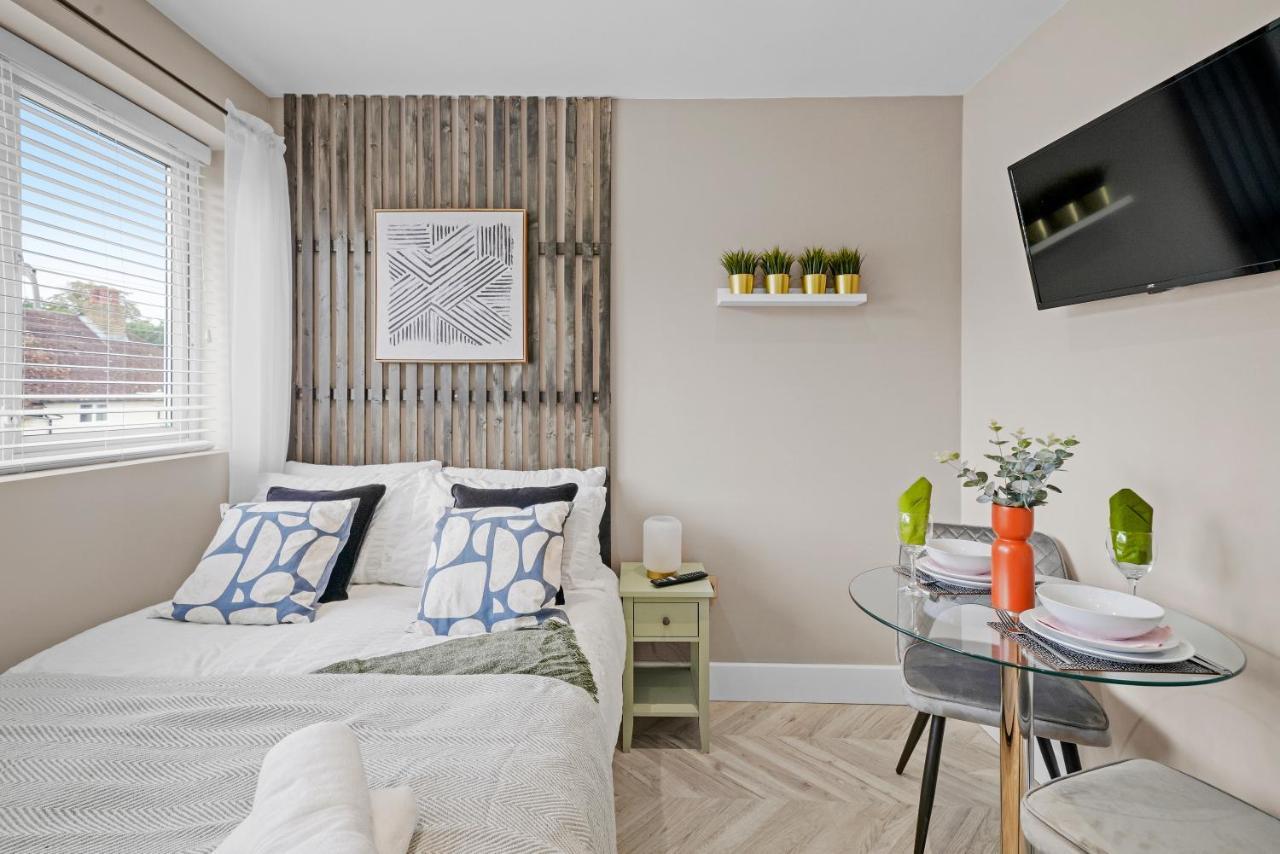 Boutique Heathrow Studio'S - Parking - Garden Leilighet Harmondsworth Eksteriør bilde