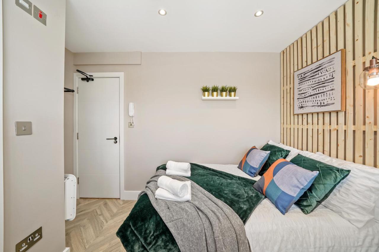 Boutique Heathrow Studio'S - Parking - Garden Leilighet Harmondsworth Eksteriør bilde