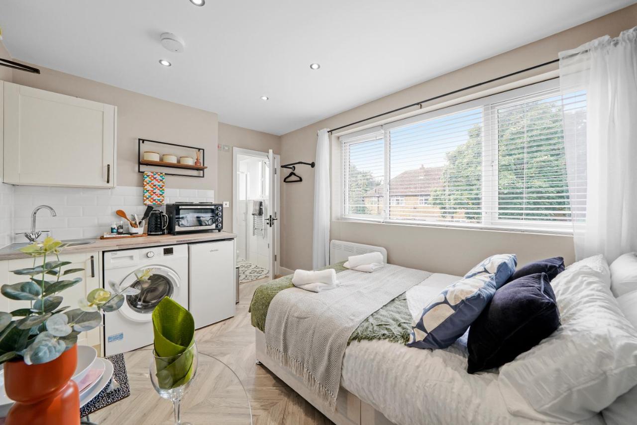 Boutique Heathrow Studio'S - Parking - Garden Leilighet Harmondsworth Eksteriør bilde